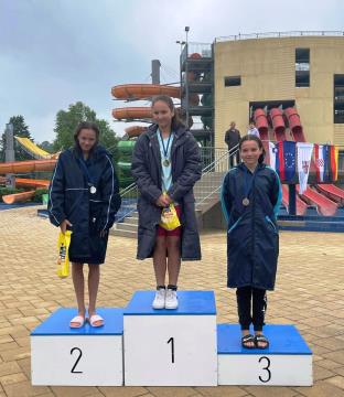 Ravenske plavalke in plavalci z novimi medaljami (2)